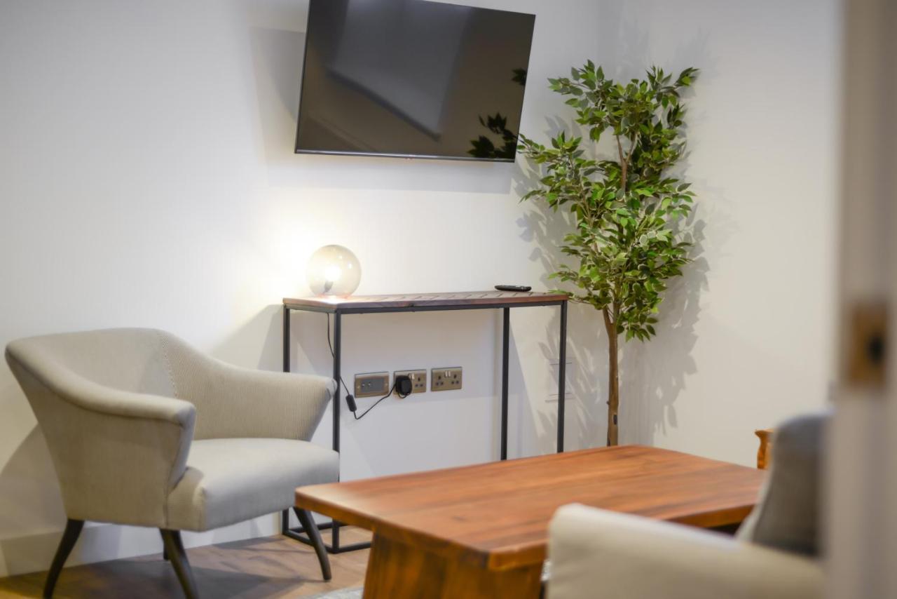 Concorde House Luxury Apartments - Честер Экстерьер фото