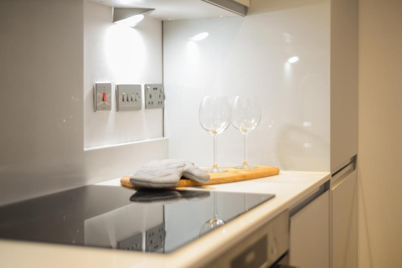 Concorde House Luxury Apartments - Честер Экстерьер фото