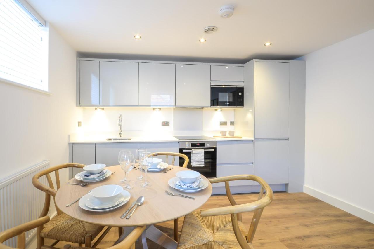 Concorde House Luxury Apartments - Честер Экстерьер фото